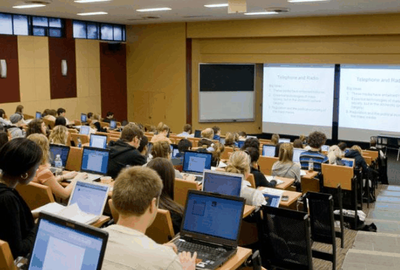 哈魯教育 專業(yè)教育信息咨詢，點(diǎn)亮學(xué)子未來(lái)之路